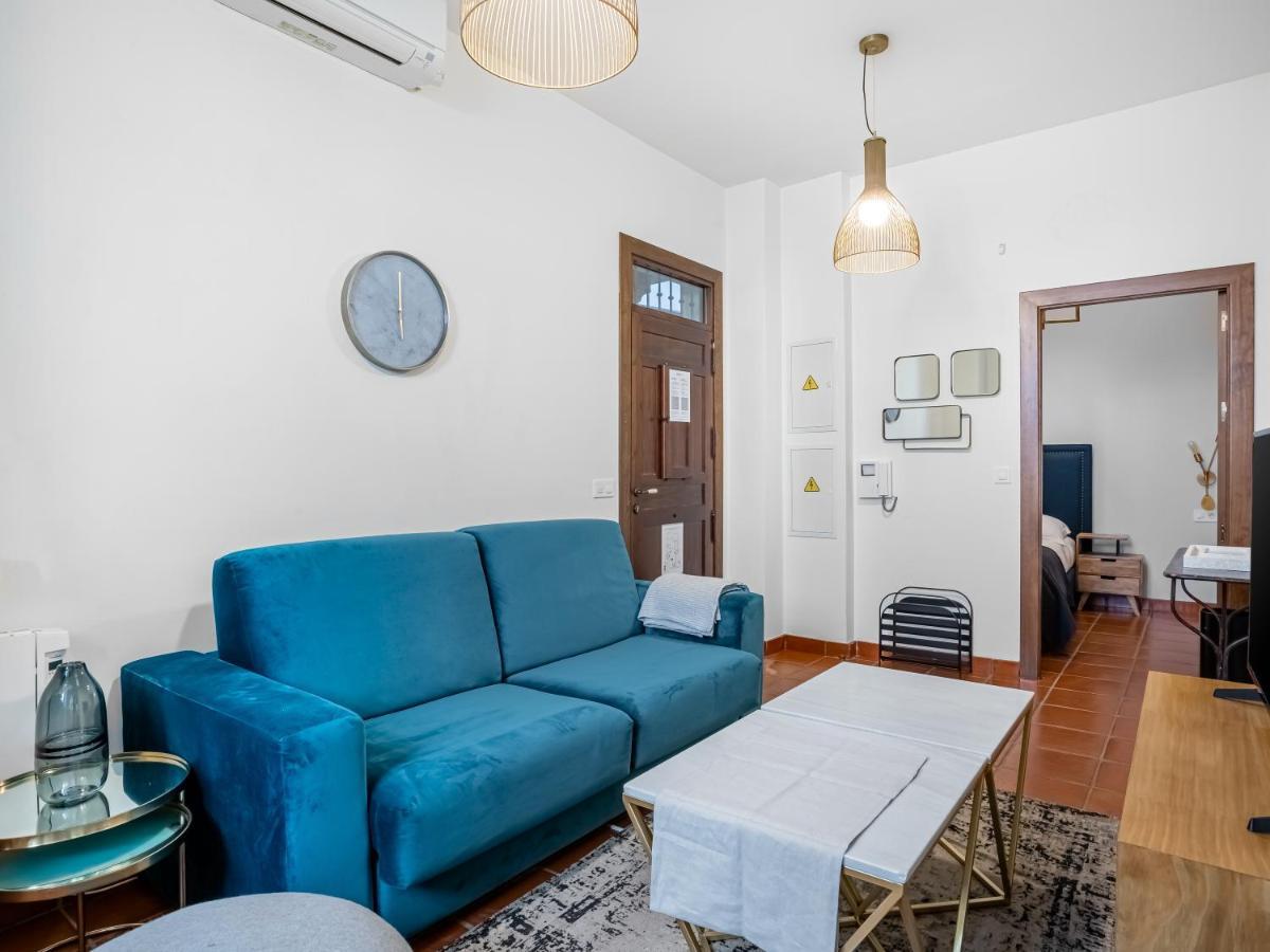 Limehome Granada Calle Santa Ana ภายนอก รูปภาพ